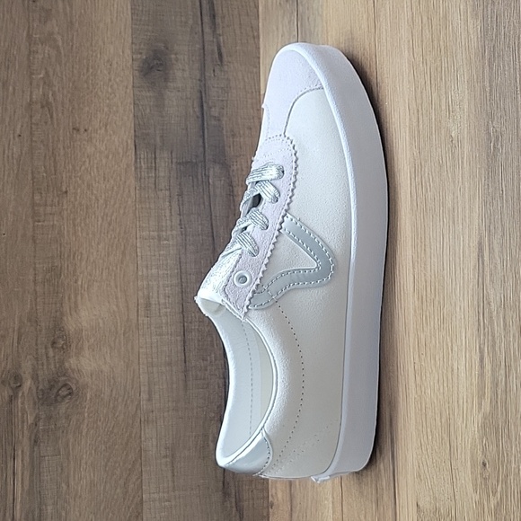 Van's Sport Low Brand new in the box authentic uper leather. - Picture 7 of 14